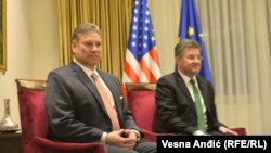 Specijalni predstavnik SAD za Zapadni Balkan Gabriel Escobar i specijalni predstavnik EU Miroslav Lajčak u Beogradu, 2. februara 2022.