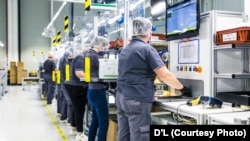 Aproximativ 10% din cei peste 3.000 de angajați companiei italiene din parcul industrial de la Jucu, Cluj, sunt srilankezi.