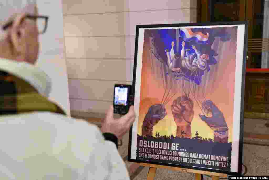 Nezirović je podsjetio da su u BiH nakon uspostave Nezavisne države Hrvatske 10. aprila 1941. godine Jevreji izloženi različitim fazama počevši od dehumanizacije, zatim stavljanja zajednice van zakonskih okvira i uspostavljanja posebnih zakonskih normi, pa do masovnih deportacija, hapšenja i egzekucija kao završnog čina cijelokupnog procesa uništenja. 