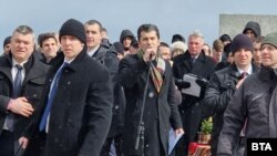 Кирил Петков по време на речта си на Шипка. 