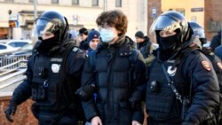 Protesta në Rusi kundër luftës në Ukrainë