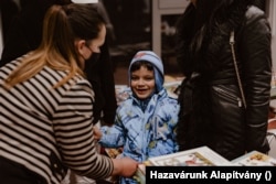 Trauma egy gyereknek, hogy évekig jár a börtönbe beszélőre abban a tudatban, hogy apa munkahelyére megy – mondta Babós Emese