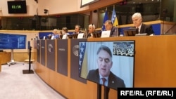 Član Predsedništva Bosne i Hercegovine, Željko Komšić, obraća se okupljenima u Briselu 15. marta 2022.