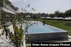 Nunta lui George Simion a avut loc într-o pensiune/hotel/spa din Vâlcea.