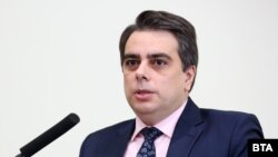 Вицепремиерът Асен Василев. Снимката е архивна.