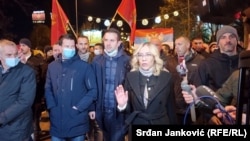 Ministri Jakov Milatović, Milojko Spajić i Vesna Bratić na protestu u Podgorici protiv najavljenog formiranja manjinske Vlade koju je predložio aktuelni potpredsjednik Vlade i lider Građanskog pokreta URA Dritan Abazović (23. januar 2021.)