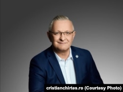 Președintele Comisiei parlamentare pentru controlul activității SRI, Cristian Chirteș, a promis la preluarea mandatului că activitatea Comisiei va fi mai transparentă.