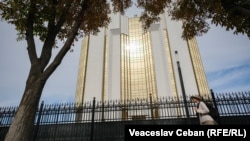 Actuala președintă ar avea cele mai mari șanse să câștige un nou mandat, iar în topul preferințelor votanților moldoveni sunt și politicieni care nu vor să candideze la scrutinul din toamnă.