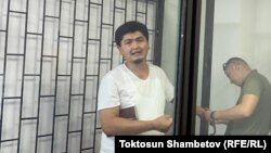 Адилет Балтабай в зале суда.