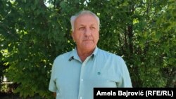 "U toku je izrada projektne dokumentacije za izgradnju sekundarne mreže za sela Ugao i Doliće. To je veliki projekat, radi se fazno, a mi ćemo aplicirati i za magistralne cevovode", kaže Munib Mujagić, predsednik opštine Sjenica