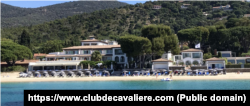 Hotel Le Club de Cavalière, de pe Coasta de Azur, care ar aparține Elenei Timcenko, soția lui Ghenadi Timcenko.