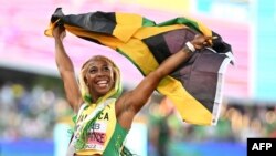 Шели-Ан Фрейзър-Прайс след победата на 17 юли в САЩ.