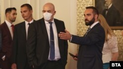 Главният прокурор Иван Гешев и председателят на парламентарната антикорупционна комисия Михал Камбарев (ПП).