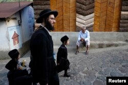 Pjesëtarë të grupit Lev Tahor në Guatemalë. Fotografi nga arkivi.
