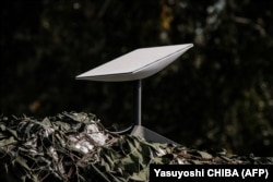 Ushtria ukrainase mbështetet fuqishëm në rrjetin e Starlinkut për komunikim në fushëbetejë.