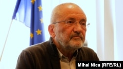 Mircea Toma, membru al Consiliului Național al Audiovizualului, spune că CNA a votat un parteneriat tripartit cu Autoritatea Electorală Permanentă și Curtea de Conturi. Acestea ar urma să verifice contractele partidelor politice cu presa.