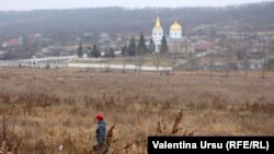 Moldova -- La Cărpineni, raionul Hâncești, 05Dec2021