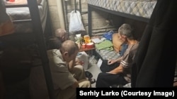 Помещение, в котором находятся украинцы в буферной зоне на грузинской границе