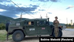 Latvijski vojnik u mirovnoj misiji NATO saveza, KFOR na Kosovu, Zubin Potok, 20. septembar 2022. 
