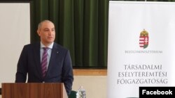 Sztojka Attila romaügyi kormánybiztos 2020. március 11-én