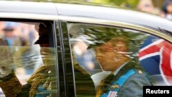 Prințul William poate deveni rege în urma abdicării sau decesului tatălui său.