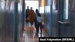 Эвакуированные жители села Байтик Баткенской области. Сентябрь 2022 года