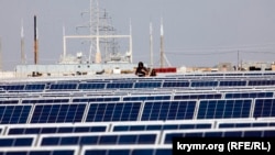Солнечная электростанция в Крыму, архивное фото