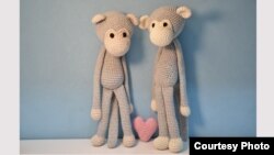 სალომე სილაგაძის და ვანო კალმახელიძის მიერ დამზადებული სათამაშოები