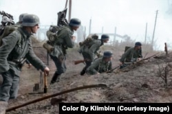 Войска 6-й немецкой армии наступают на Сталинград в 1942 году.