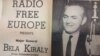 Az emigrációban élő Király Béla az akkori Szabad Európa Rádióban