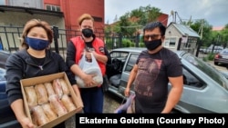 Волонтеры объединения AntiCovid-19.