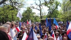 warsaw poland demonstration in support of constitution