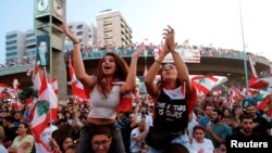 Над 1,5 милиона ливанци излязоха на улиците в големите градове с искане за икономически реформи