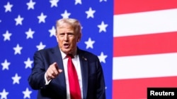 مدیر ارتباطات کاخ سفید با انتقاد از انتخاب نشدن دونالد ترامپ به عنوان برندهٔ جایزهٔ صلح نوبل گفت که رئیس‌جمهور به انجام توافقات صلح، پایان دادن به جنگ‌ها و نجات جان انسان‌ها ادامه می‌دهد