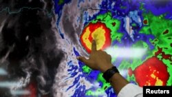 Praćeje putanje uragana Fiona koji je pogodio Dominikansku Republiku i Porto Riko, 18. septembar 2022. 