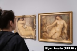 Ляво - "Младежки блян", Султана Суружон, 1941 г., маслени бои върху платно. Дясно - Голо тяло, Султана Суружон, 30-те/40-те години на ХХ в., маслени бои върху платно.