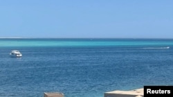 Vedere generală a zonei în care s-a scufundat un submarin turistic în Marea Roșie, în apropierea orașului Hurghada, Egipt, 27 martie 2025.