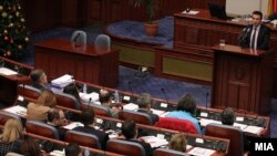 Архива: Премиерот Зоран Заев на седница во Собрание. 