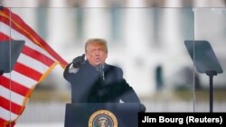 Доналд Трамп 