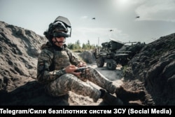 Бойцы Сил беспилотных систем ВСУ проходят тренировки во время базовой общевойсковой подготовки