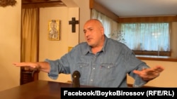 В излъчване на живо в своя профил във Фейсбук Бойко Борисов обясни на ръководството на ГЕРБ как депутатите "ще мачкат" съдиите.