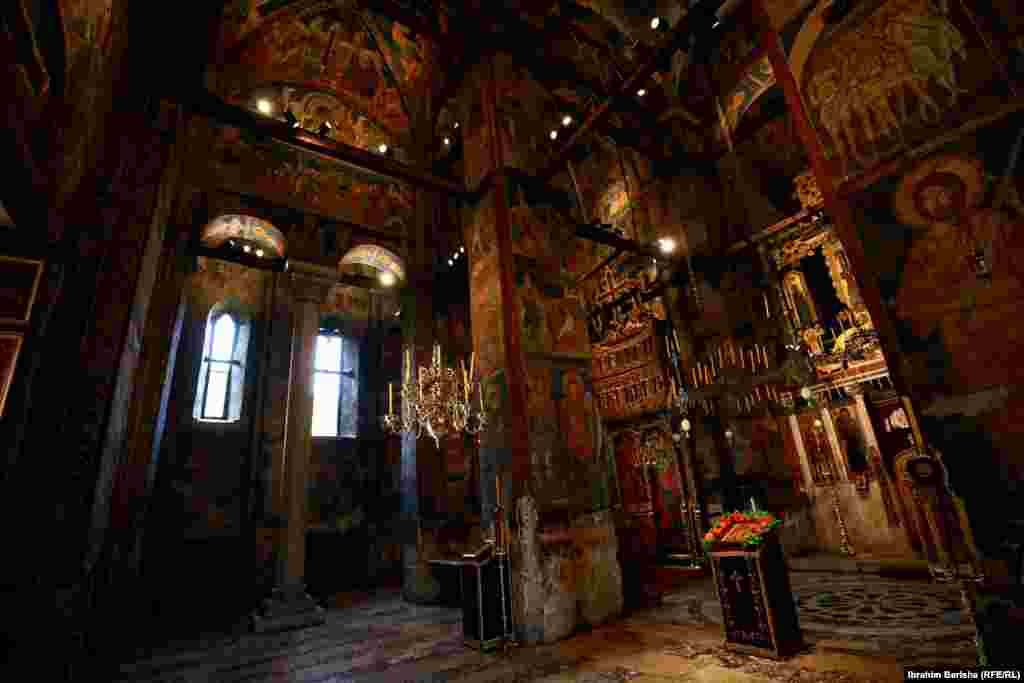 Još jedan pogled na unutrašnjost manastira.