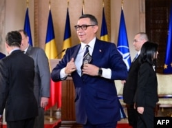 Victor Ponta, fost președinte al PSD, candidează ca independent la alegerile prezidențiale din 4 mai.