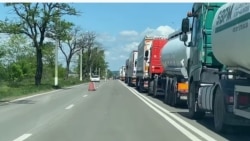 De ce stau TIR-urile cu ajutoare pentru ucraineni și câte 30 de ore la granița din România 