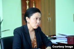 Атыр Абдрахматова.