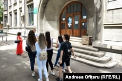 Probele scrise la bacalaureat se desfășoară în perioada 1 -5 iulie 2024.