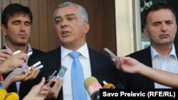 Opozicioni lideri Andrija Mandić, Srđan Milić i Nebojša Medojević, foto: Savo Prelević, 2011.