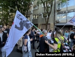 Tražimo od policije u skladu sa zakonskim ovlašćenjima i obavezama da omoguće svim građanima korišćenje Pionirskog parka, poručili su organizatori protesta, 27. maj 2025.