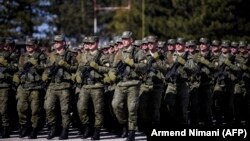 Pjesëtarë të Forcës së Sigurisë së Kosovës (FSK). Fotografi nga arkivi. 