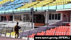 Единственный в Бишкеке стадион имени Долона Омурзакова.